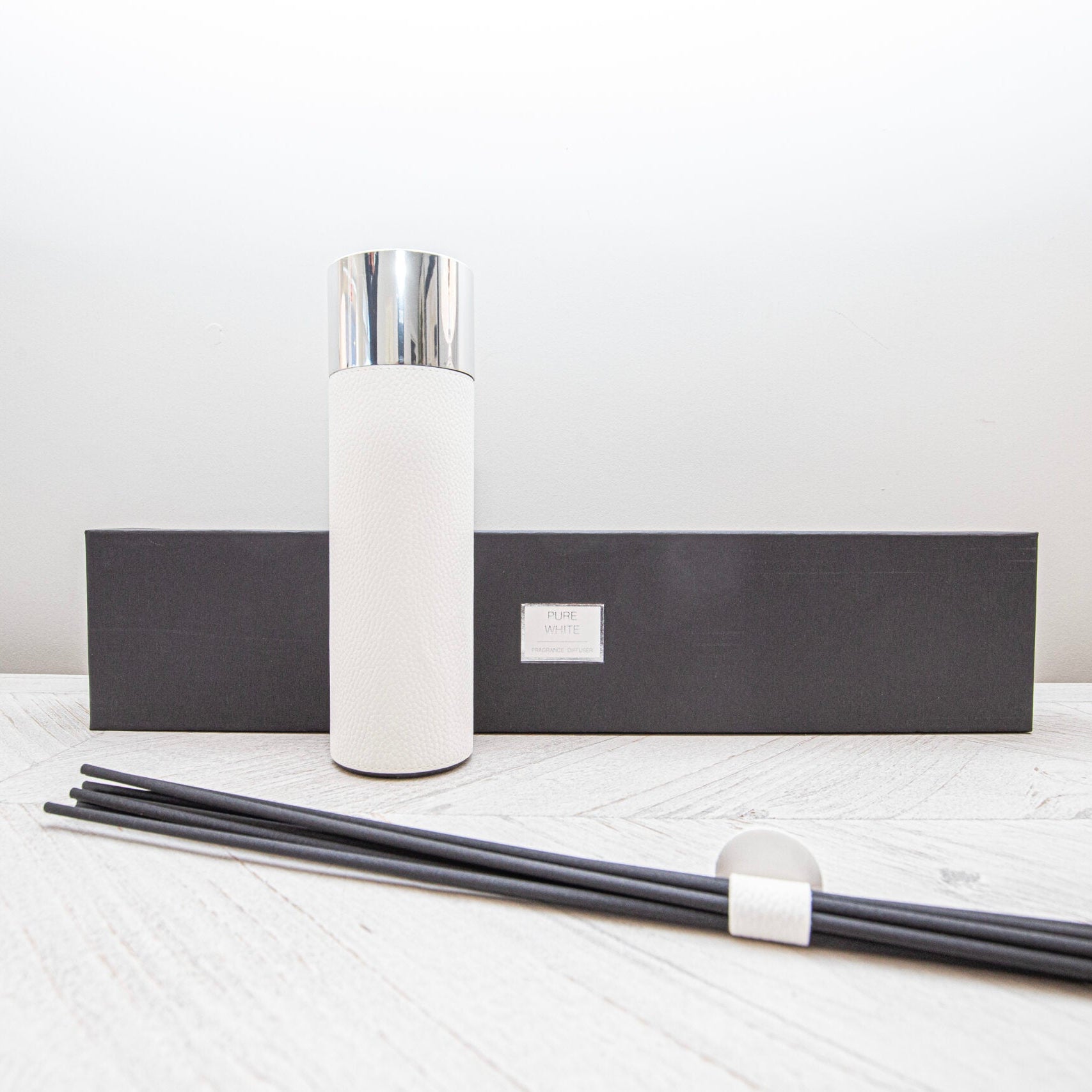 Parma White Diffuser 430ml image 0